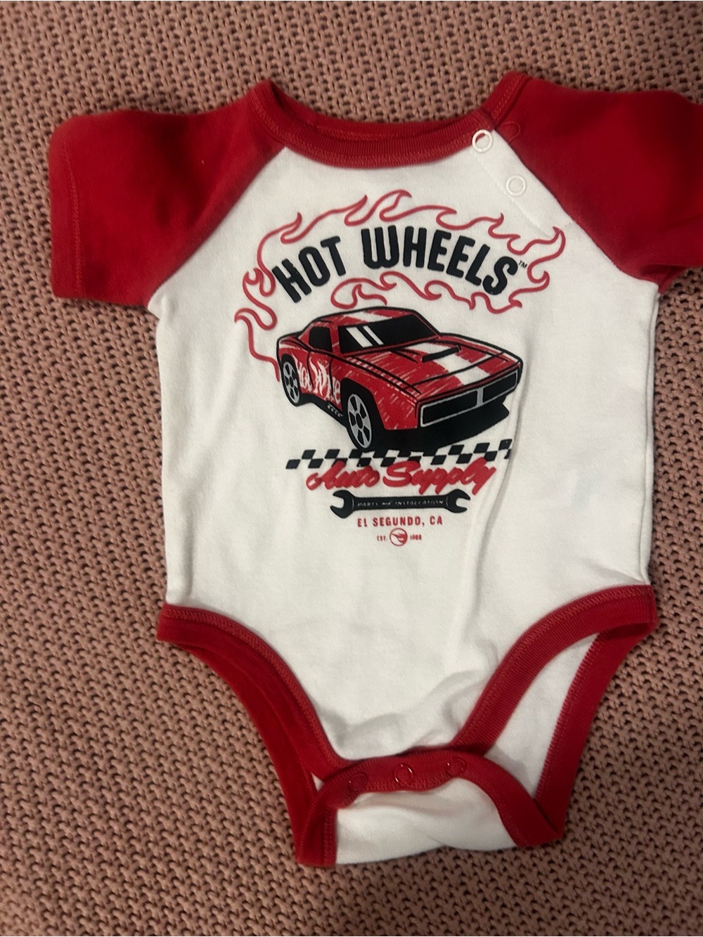 Hot Wheels Baby Boy Bodysuit 3-6M Red White Race Car Graphic Short Sleeve